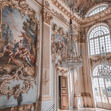 Nymphenburg Palace, Kindred Spirit, Castle Aesthetic, Architecture Wallpaper, Royal Aesthetic, Architecture Tattoo, Baroque Architecture, Romantic Night, Solid Color Backgrounds