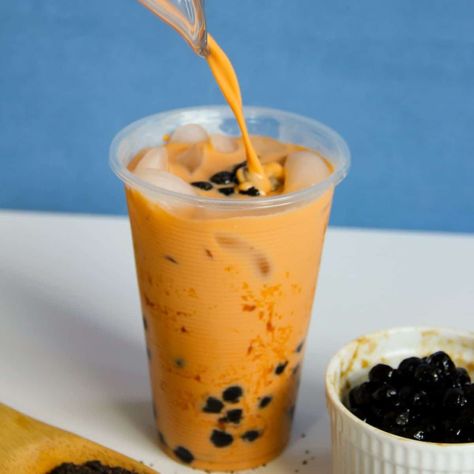 Earl Grey Milk Tea Recipe (Warm or Iced) | Honest Food Talks Diy Boba Pearls, Blueberry Boba, Earl Grey Milk Tea, Diy Boba, Milk Tea Recipe, Bubble Tea Recipe, Milk Tea Recipes, Boba Pearls, Pearl Tea