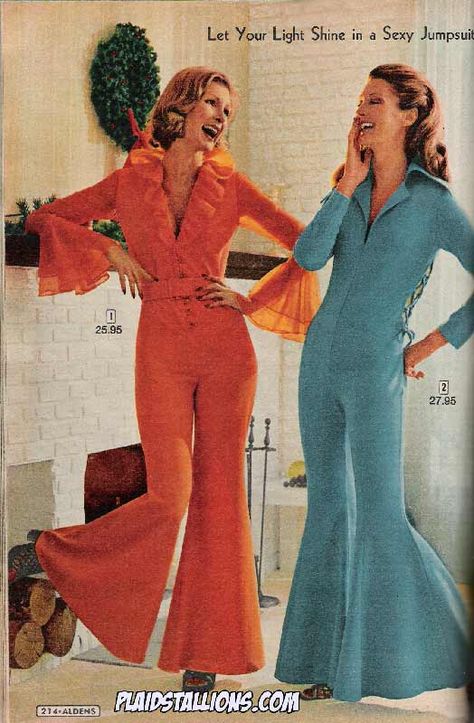 Plaid Stallions : Rambling and Reflections on '70s pop culture: Let your light shine in a sexy jumpsuit 70s Culture, 70s Pop Culture, Disco 1970s, Disco Jumpsuit, Fashion Through The Decades, Fashion Jumpsuits, 70s Glam, 70 Fashion, Disco Fashion