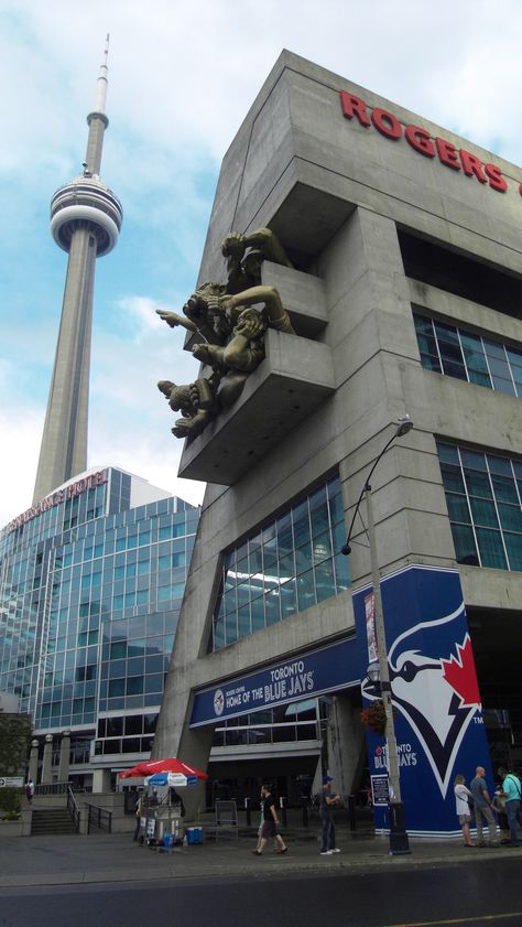 Short walk from Union Station (subway and train station). Just north of Toronto's Harbourfront, The Rogers Centre is also accessible from Lake Shore Blvd at the Spadina exit Rogers Centre Toronto, Rogers Stadium, Toronto Tower, Toronto Pictures, Visit Toronto, Rogers Centre, Toronto Photography, Canada Photography, Hd Pic