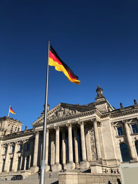 Photos Of Germany, Germany Flag Aesthetic, German Aesthetic Wallpaper, Germany Aesthetic Wallpaper, German Wallpaper, Germany Wallpaper, Germany Pictures, Germany Photos, Cool Wallpapers 4k