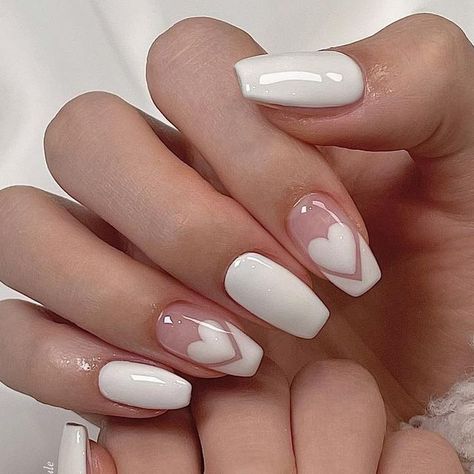 Heart Nails, Manikur Kuku, Smink Inspiration, Simple Gel Nails, White Acrylic Nails, Casual Nails, Soft Nails, Nagel Inspo, Chic Nails