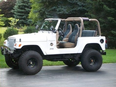 Convertible Jeep Wrangler, Jeep Tj Sahara, Clueless Jeep, Jeep Convertible, 97 Jeep Wrangler, Wrangler Mods, White Jeep Wrangler, Mobil Off Road, 2001 Jeep Wrangler