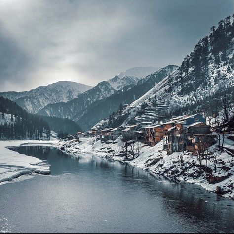 The neelum valley is occupied with Azad kashmir. There is a story of why Mother Nature has made them home to some of the most fascinating sights in Pakistan. This is the most peaceful place on earth. Neelum Valley, Azad Kashmir, Peaceful Place, Light Gray Color, Peaceful Places, On Earth, Mother Nature, Mount Everest, Light Gray