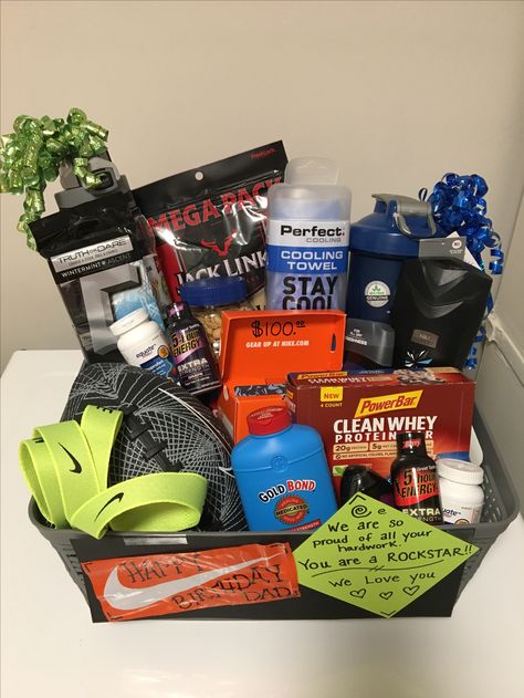 Fitness Gift Basket, 5 Senses Gift For Boyfriend, Fitness Gifts For Men, Bday Gifts For Him, Gift Baskets For Him, Presente Diy, Valentines Gift Bags, Boyfriend Gift Basket, Fitness Gift