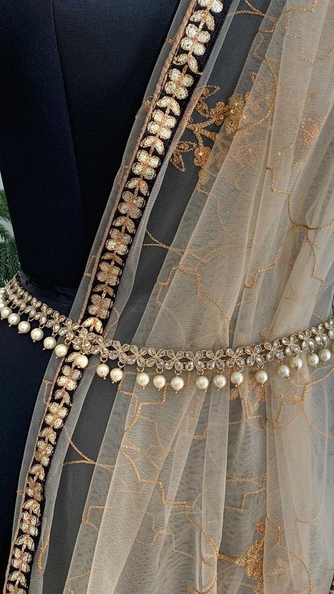 indiatrend on Instagram: Waist chains make a stunning accessory with a saree or lehenga! We just upgraded our collection! Head over to the website for these… Waist Belt For Navratri, Waist Chain Indian Saree, Saree With Waist Chain, Waist Bands Jewellery, Accessories For Saree, Copper Lehenga, Waist Belt For Saree, Waist Chain Indian, Pearl Waist Chain