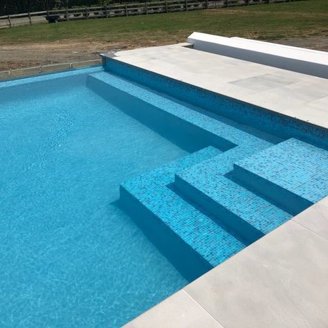 Hydrazzo Pool Gallery – SSL Distributors Small Pool Spa Combo, Pool Steps Ideas, Pool Design Plans, Swimming Pool Steps, Pool Plaster, Minimal Living Room, Pool Steps, Pool Remodel, Pool Landscape Design