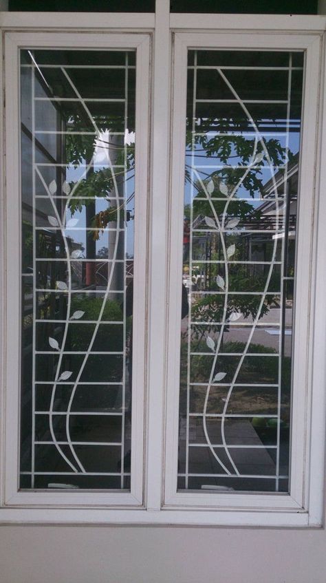 Modern Window Grill Designs 2022 | Metal Window Grill | Aluminium Window Grill | Window Grill Design https://youtu.be/Jx4i_rKcVXc Grill Window, Front Window Design, Wooden Window Design, Architecture Windows, Iron Window Grill, Modern Window Design, Window Grills, Modern Window Grill, Home Window Grill Design