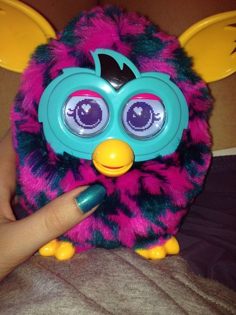 Furby Connect, Furby Boom, 2000s Toys, Childhood Aesthetic, Childhood Memories 90s, Nostalgia Aesthetic, Childhood Memories 2000, Kids Memories, Childhood Games