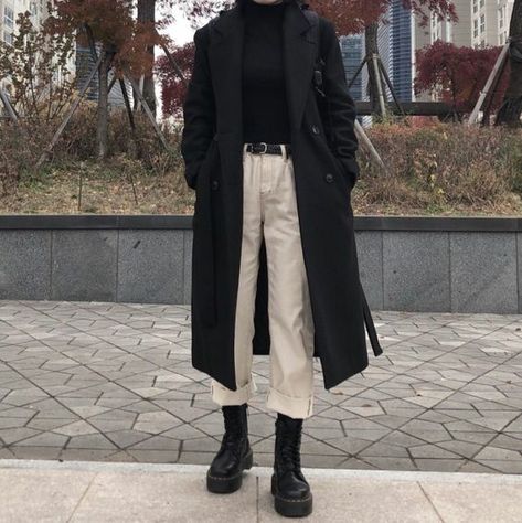 Korean Outfit Street Styles Black, 00s Mode, Dark Academia Outfits, Dark Academia Outfit, Academia Outfits, Dark Academia Fashion, Academia Fashion, K Fashion, Mode Inspo