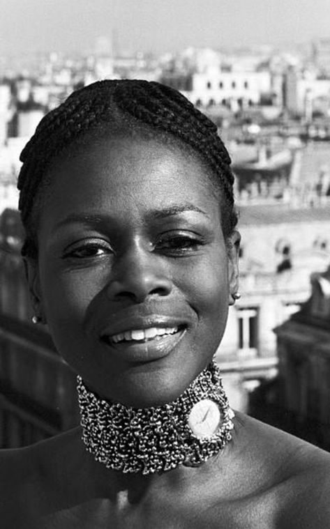 20 Stunning Portraits of a Young and Beautiful Cicely Tyson in the 1960s and 1970s ~ Vintage Everyday Cicely Tyson, Black Legends, Black Actresses, Black Glamour, Black Entertainment, Vintage Black Glamour, Phenomenal Woman, Black Actors, Black Hollywood