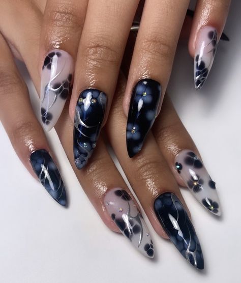 Midnight Inspired Nails, Nails With Lots Of Designs, Dark Blue Floral Nails, Gothic Flower Nails, Black Orchid Nails, Twilight Inspired Nails, Purple Vacation Nails, Dark Flower Nails, Gloomy Nails