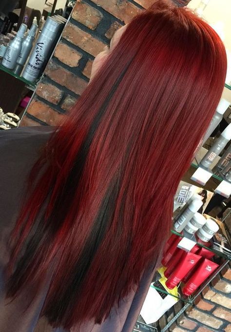 wine red hair with black peek-a-boo highlights Peek A Boo Highlights, Grey Balayage, Brunette Bob, Wine Red Hair, Peekaboo Hair, Red Hair Inspo, Red Curly Hair, Hair Blond, Bright Red Hair