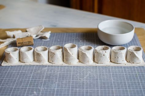 Hanukkah Menorah Pottery, Diy Clay Menorah, Hanukkah Menorah Diy, Diy Hanukkah Menorah, Air Dry Clay Menorah, Ceramic Hanukkah Menorah, Menorah Clay, Diy Menorah Ideas, Ceramic Menorah Handmade