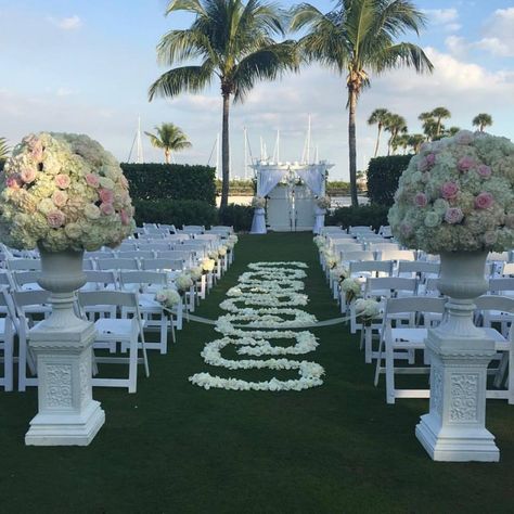 Blush Cream Wedding, Key Club, Sarasota Wedding, Longboat Key, Blush Cream, Cream Wedding, Wedding Florist, Sarasota, Outdoor Wedding