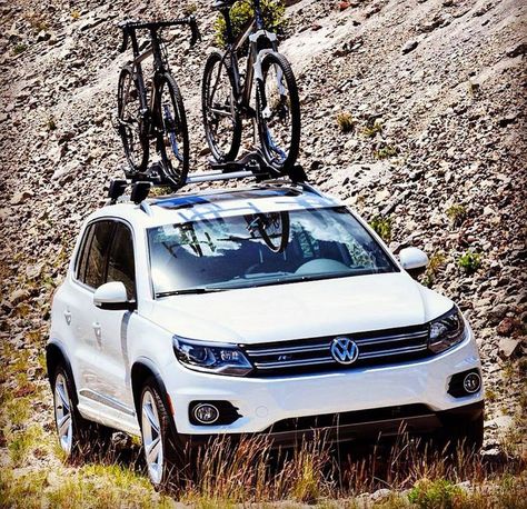 Tiguan Tiguan Camping, Tiguan 4x4, Volkswagen Showroom, Tiguan Vw, Tiguan R, Vw Ideas, Suv Camping, Al Ain, Volkswagen Tiguan