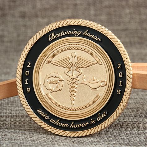 Challenge Coin Design, Coin Design Ideas, Medal Design, Art Deco Logo, Logo Challenge, Custom Challenge Coins, Coin Logo, Money Wallpaper Iphone, Sand Clock