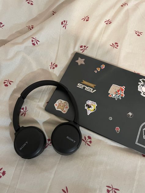 sony WH-CH510 aesthetic stickers cute laptop asus coquette flowers Cozy Laptop Aesthetic, Laptop Asus Aesthetic, Sony Wh Ch510 Aesthetic, Black Laptop Aesthetic, Gaming Laptop Aesthetic, Laptop Stickers Aesthetic Vintage, Aesthetic Sony Headphones, Sony Headphones Aesthetic, Coquette Laptop