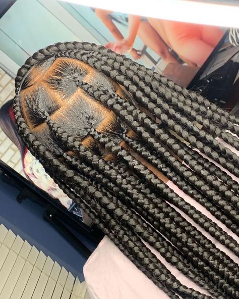 Layered Hairstyles Medium, Hairstyles For Wavy Hair, Large Knotless, Jumbo Knotless, Colored Box Braids, Braided Hairstyles For Black Women Cornrows, Hairstyles Medium Length, Medium Length Hairstyles, Hair Braider