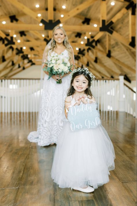 Mommy And Me Wedding Photos, Mommy And Daughter Wedding Dresses, Wedding Mother Daughter Photos, Bride And Daughter Dresses, Wedding Daughter Of Bride, Wedding Ideas With Daughter, Bride With Daughters Photo Ideas, Daughter In Wedding Ceremony, Wedding With Step Daughter