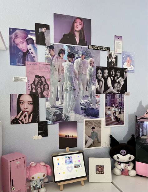 Poster Layout Design On Wall, Kpop Wall Room Ideas, Kpop Style Bedroom, Wall Shelf Decoration Ideas, K Pop Rooms Ideas, Kpop Posters Room Decor, K Pop Wall Collage, Kpop Photo Collage Wall, K Pop Room Inspiration