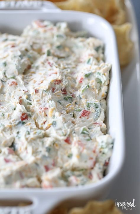 Really Good Jalapeño Dip - A Delicious and Easy Dip Recipe Jalapeño Dip, Recipes Dips, Chips Dip, Jalapeno Dip, Cheesecake Dip, Appetizers For A Crowd, Dip Recipes Easy, Snack Dip, Appetizers Recipes