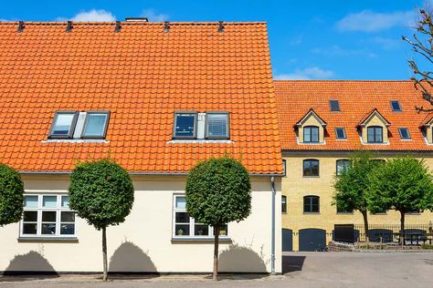 Orange Roof House Colors, House Paint Exterior Colour Schemes, Spanish Style Exterior, Orange Roof, Green House Exterior, Roof Shingle Colors, Metal Roof Houses, Warm Paint Colors, Yellow Paint Colors