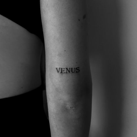 Venus Tattoo Ideas, Venus Tattoo, Font Tattoo, Back Of Arm Tattoo, Tattoos Inspo, Skin Marks, Fine Line Tattoos, Tattoo Inspo, Tattoo Fonts