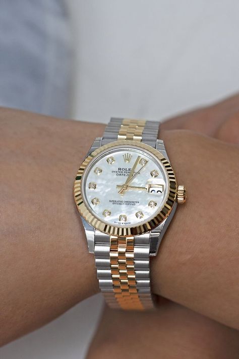 Rolex Datejust Mother of Pearl diamond dial, two-tone jubilee bracelet, fluted bezel. Women Two Tone Watch, Rolex Datejust Mother Of Pearl, Silver And Gold Rolex Women, Daydate Rolex Women, Classic Rolex Women, Date Just Rolex Women, Rolex Dayjust Woman, Rolex Small Women, Women’s Rolex Datejust