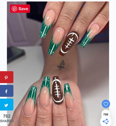 Philadelphia Eagles Nails, Game Day Nails, Steelers Nails, Super Bowl Nails, Nfl Nails, Football Nail Designs, Football Nail Art, Jersey Nails, Spring Nails Ideas