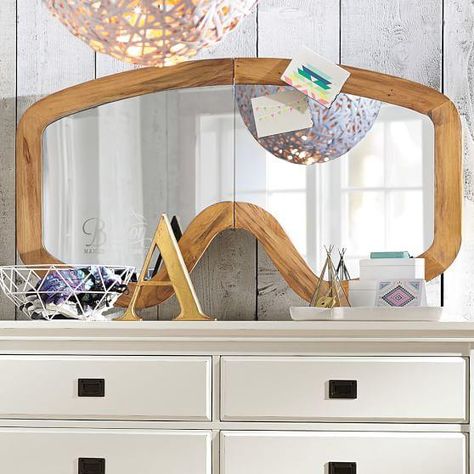 Mirrors - Make your vision a reality with this natural wood-framed mirror, inspired by classic Burton snowboarding goggles. It will have you dreaming of your next snowy ... Snowboard Bedroom, Ski House Decor, Ski Room, Ski Lodge Decor, Ski Cabin, Ski Decor, Decoration Restaurant, Ski House, Teen Room Decor