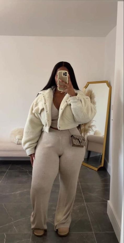 Curvy Casual Outfits, Plus Size Winter Outfits, Plus Size Baddie Outfits, Cold Outfits, Classy Casual Outfits, Curvy Girl Outfits, Cute Everyday Outfits, Cute Simple Outfits, Curvy Outfits