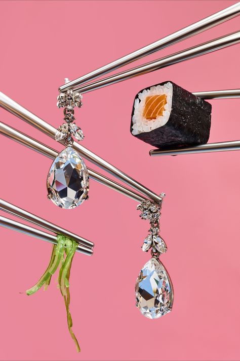 On today’s menu? Oscar de la Renta’s delectable drop earrings. #OscardelaRenta #Mytheresa Earring Instagram Post, Soiree Aesthetic, Earring Photography, Cake Shoot, Flatlay Aesthetic, Jewellery Advertising, Accessories Styling, Jewellery Photography Inspiration, Jewelry Product Shots