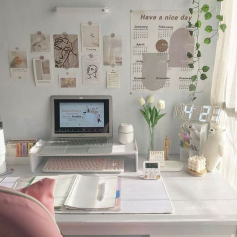 Study Desk Organization, Desk Organization Diy, Study Desk Decor, Study Decor, Desk Inspiration, White Desk, Pinterest Room Decor, Study Room Decor, Room Desk