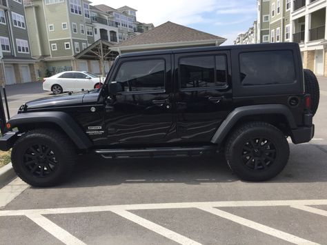 My Black Jeep Wrangler Unlimited- custom painted xd heist rims 18"