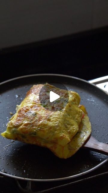 Kripa Krishnamani on Instagram: "Bread omlette with a twist ❤ @kripas_foodbook   Cook what makes you happy, Almarai cream cheese spread have a new & delicious taste. Ingredients Egg -3 Chopped onion Chopped green chillies Chopped coriander Salt Bread-2 Cream cheese Butter  . . . . . . . . . . . . .  Bread omlette, dinner, breakfast, indian cooking, kripasfoodbook, desirecipes, streetfood, streetfood lover, almarai, almarai cream cheese #ad #kripasfoodbook #almaraicookingcream #almarai #ramadanrecipes #qualityyoucantrust #breadomlette #dinner #breakfast #reelsinstagram #reelsviral #reelstrending #indiancooking" Bread Omlette Recipes Indian, Breakfast Indian, Salt Bread, Cream Cheese Butter, Cream Cheese Spread, Butter Bread, Cheese Butter, Cream Cheese Spreads, Quick Bread Recipes