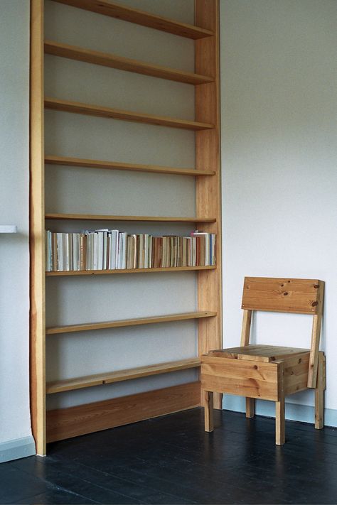 1934 interior design London, pine bookshelves and Enzo Mari chair Small Flat Inspiration, Pine Shelves, Interior Design London, Enzo Mari, Building Furniture, One Bedroom Apartment, Apartment Inspiration, Book Shelf, Wooden Chair