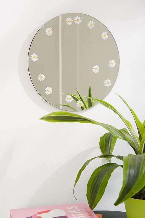 Daisy Decal Mini Round Mirror Mirror Paintings, Mirror Painting Ideas, Mirrors Urban Outfitters, Painted Mirror Art, Painting Mirror, Mirror Paint, Rental Apartment, Mirror Painting, Diy Mirror