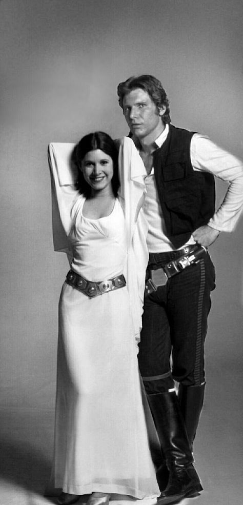 Carrie Fisher Princess Leia, Reylo Fanart, Leia Star Wars, Han And Leia, Star Wars Princess Leia, Star Wars Princess, Star Wars 1977, Star Wars Images, Star Wars Pictures