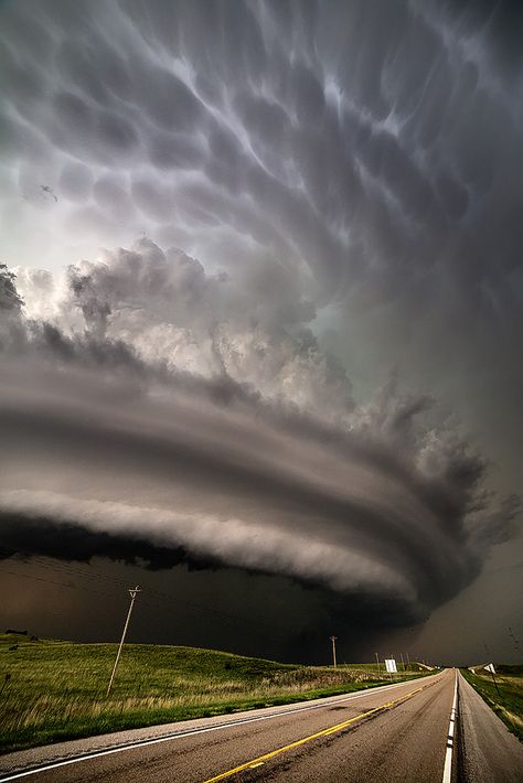 monster supercell, burwell, nebraska | nature + weather photography Wild Weather, Weather Photos, Living Things, Storm Clouds, Natural Phenomena, Alam Yang Indah, A Storm, Beautiful Sky, Science And Nature