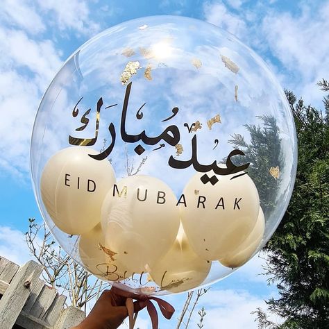 Bubble Luxe Balloons™ | Luxury Event Styling ✨️ on Instagram: "Always chasing blue skies 💙 Bubbles always look so beautiful outside, don't you think? 😍 . . . #personalisedballoons #eid2021 #eidgifts…" Eid Balloons, Eid Mubarak Card, Personalized Balloons, Eid Al Fitr, Luxury Event, Eid Gifts, Balloon Art, Eid Mubarak, Event Styling