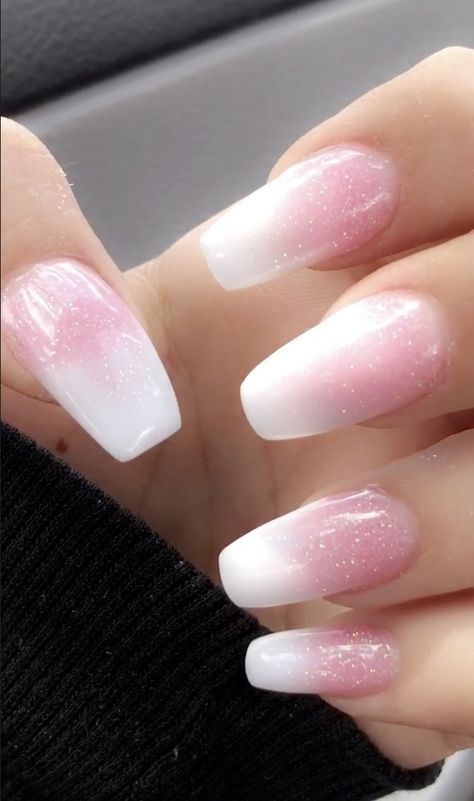 Pink White Ombre Nails Sparkle, Pink And White Ombre Sparkle Nails, Ombre Nails Pink And White Glitter, Crome Nails Design Ombre White, Lavender And White Ombre Nails, Ombré Pink White Nails, Ambre Nails Ombre Pink And White Glitter, Pastel Pink Ombre Nails, Light Pink And White Ombre Nails