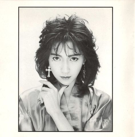 Tomoko Aran for her 1986 album "Last Good-bye" Tomoko Aran, City Pop, Japanese Music, Japanese Women, My Vibe, Dreadlocks, Queen, Songs, Hair Styles