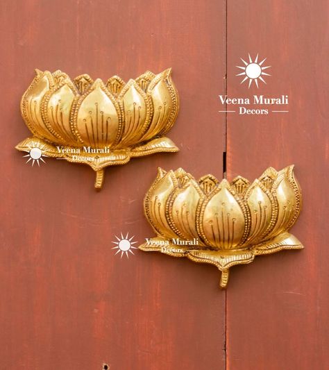 Lotus Wall Hanging Brass Brass Dasavatharam Decor, Indian Artforms, Sudharshana Chakra, Brass Decor Indian, Lotus Wall Hanging, Lotus Decor, 3d Art Painting, Wall Decor Indian, Brass Wall Art