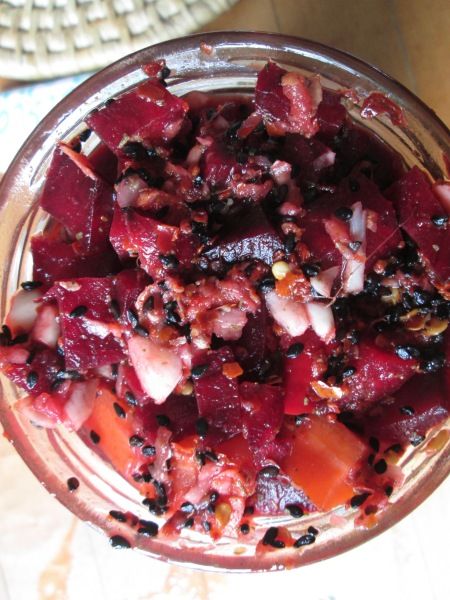 Beetroot Kimchi Recipe, Apple Kimchi, Pickled Items, Kimchi Recipes, Fermentation Station, Fermenting Foods, Cultured Food, Fermented Veggies, Fermented Pickles