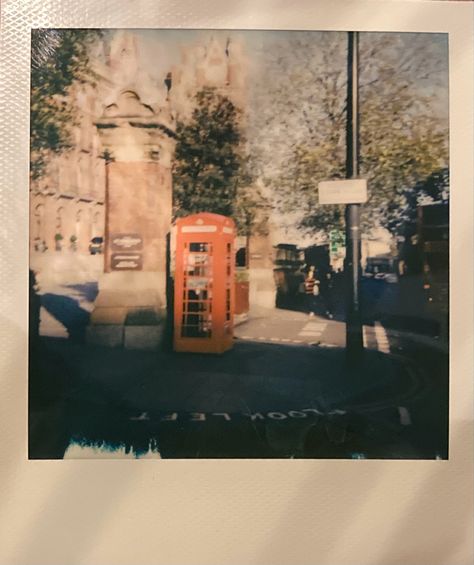 Poliroid retro London aesthetic red telephone booth uk england europe rock London 70s Aesthetic, British Rock Aesthetic, Vintage British Aesthetic, England Moodboard, Tvd Journal, 1980’s Aesthetic, 80s England, London 70s, 2000s Nostalgia Aesthetic