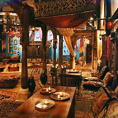 Arabian Decor, Moroccan Restaurant, Tapestry Woven, Moroccan Interiors, Cafe Interior Design, Moroccan Decor, Restaurant Interior Design, Global Design, Islamic Architecture