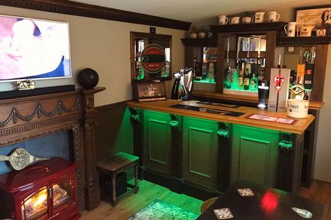 Irish Home Bar, Irish Pub Home Bar, Irish Pub Decor Ideas, Irish Pub Basement, Home Pub Ideas, Irish Pub Design, Whiskey Bars, Pub Basement, Basement Pub