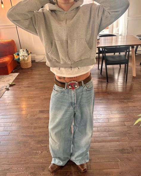 Ben Florian, Baggy Jeans Outfits, Descendants 2015, Baggy Jeans Outfit, Street Fashion Men Streetwear, Jeans Outfits, Fits Clothes, Mens Outfit Inspiration, Cool Fits