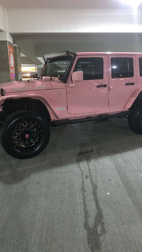 Jeep Wrangler Girly, Pink Jeep Wrangler, Pink Car Accessories, White Jeep, Barbie Car, Custom Jeep Wrangler, Pink Jeep, Girly Car, Dream Cars Jeep